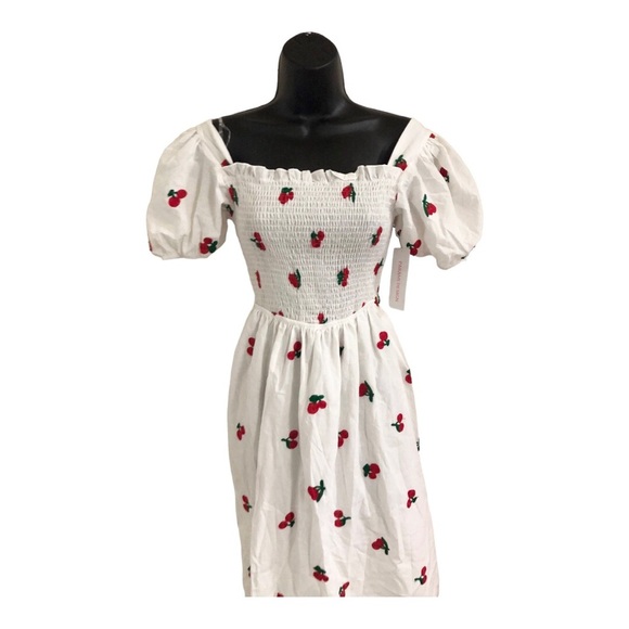 White cherry print puff‎ sleeve doen look smocked cottage dress size medium new - Picture 13 of 15